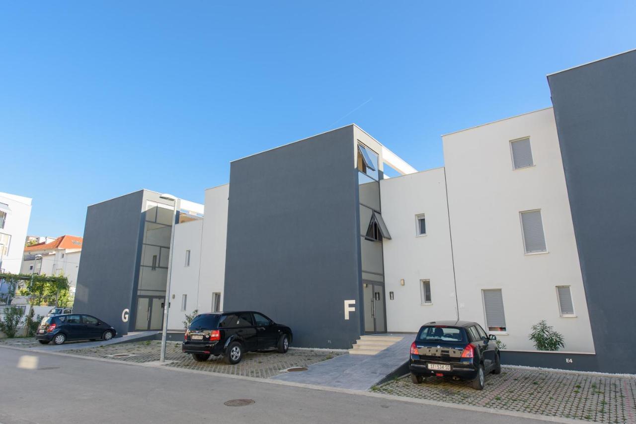 Apartment Nikolina โปดสตรานา ภายนอก รูปภาพ